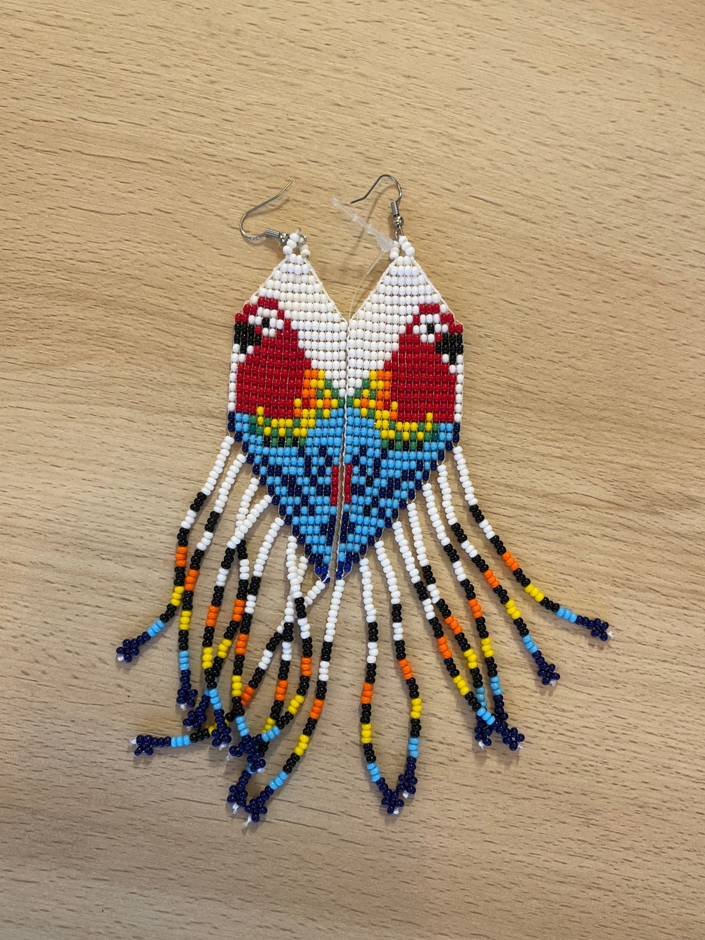 Brinco de Miçanga Araras